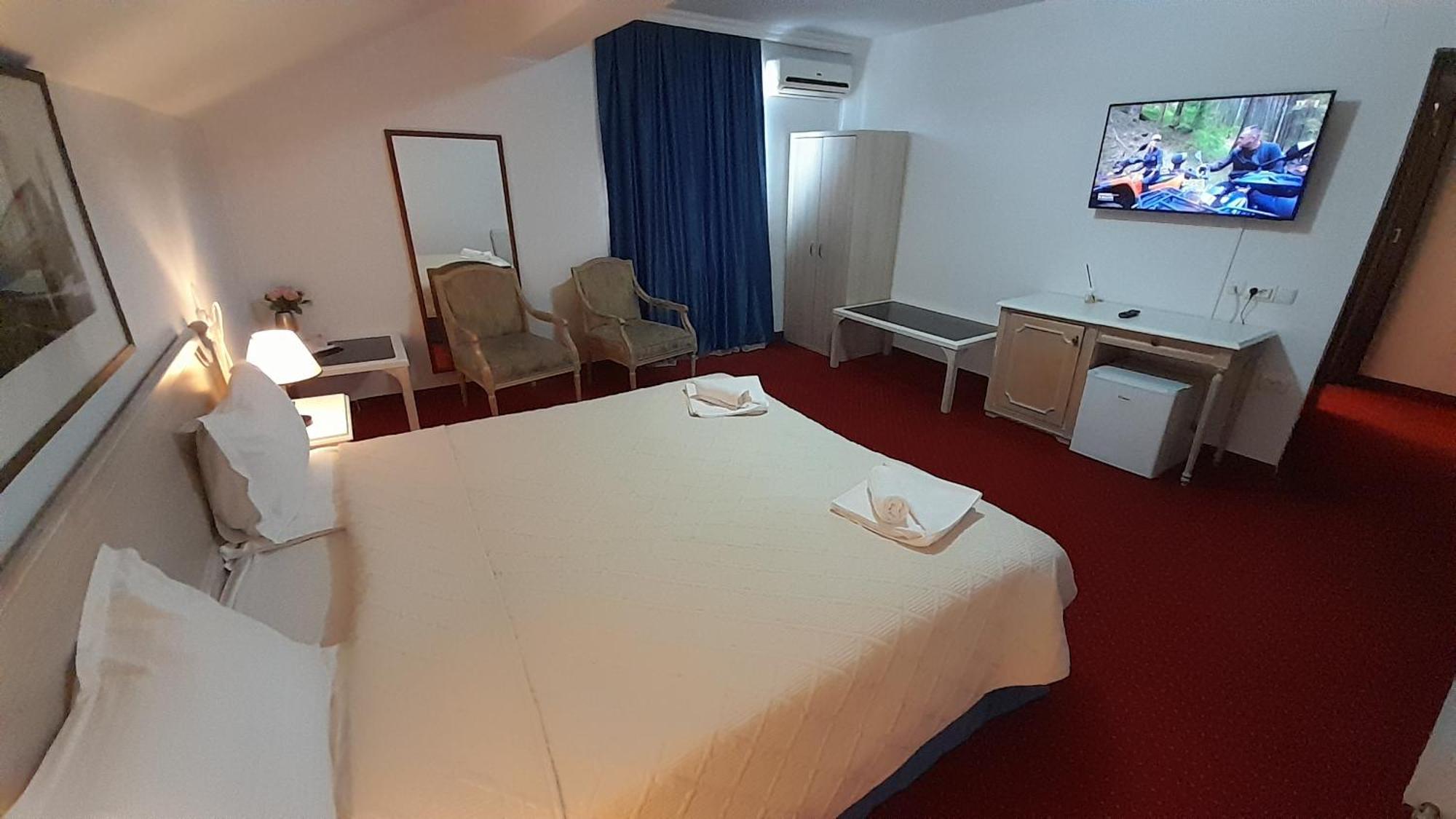 Hotel Visconti Militari Bukurešť Exteriér fotografie